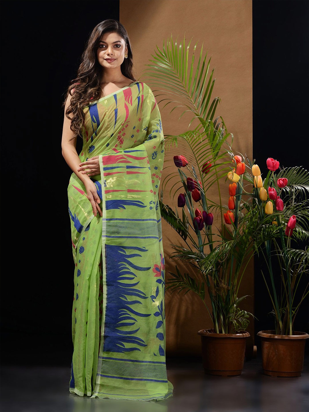 

Charukriti Floral Silk Cotton Jamdani Saree, Green