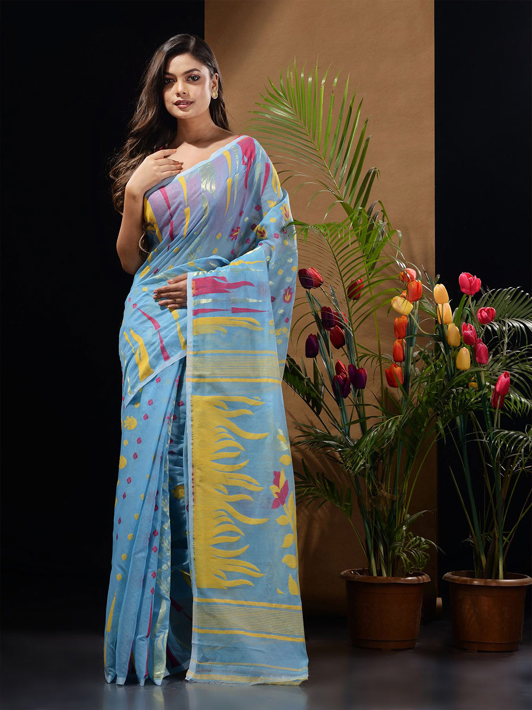 

Charukriti Woven Design Zari Jamdani Saree, Blue