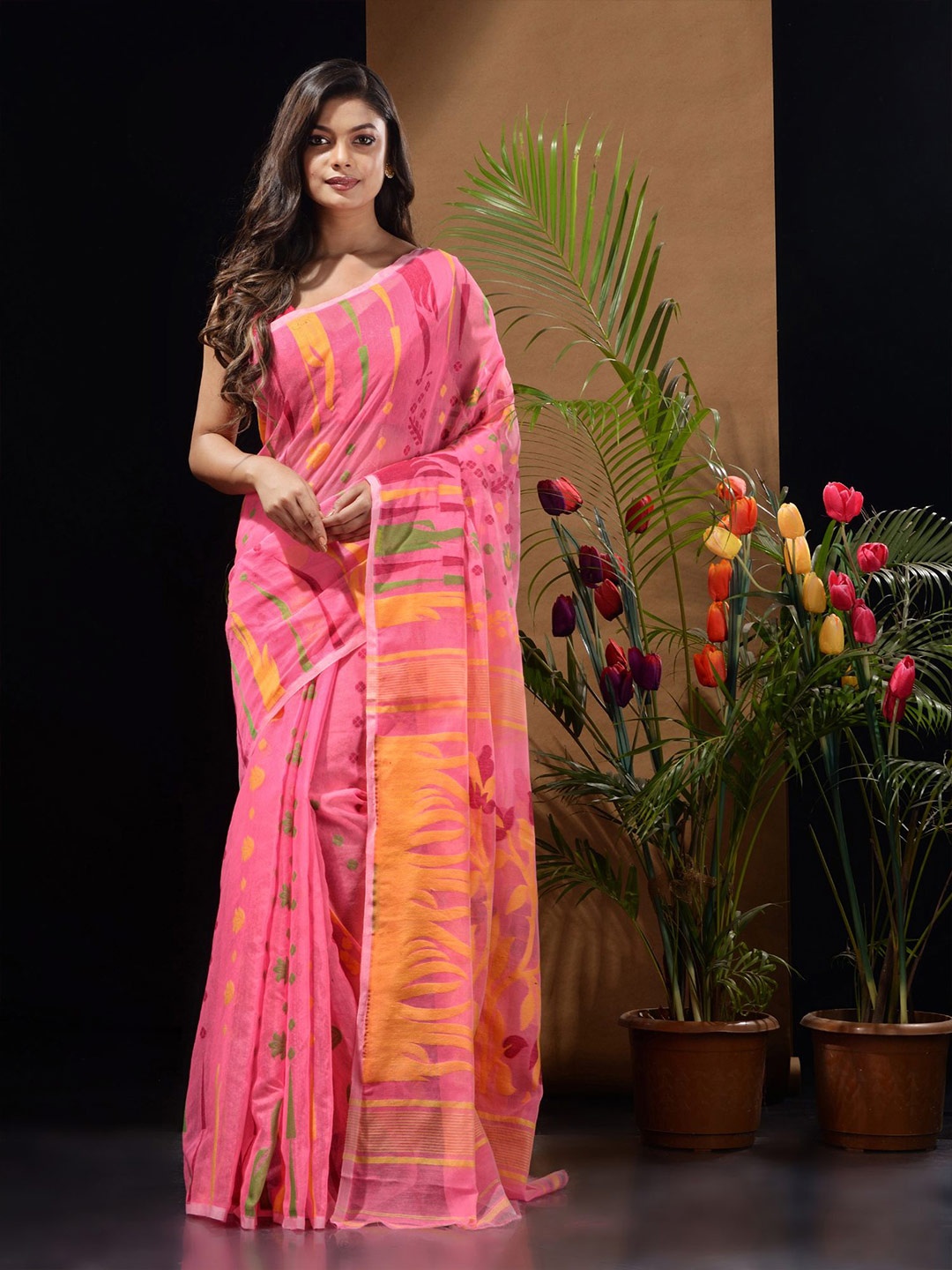 

Charukriti Woven Design Silk Cotton Jamdani Saree, Pink