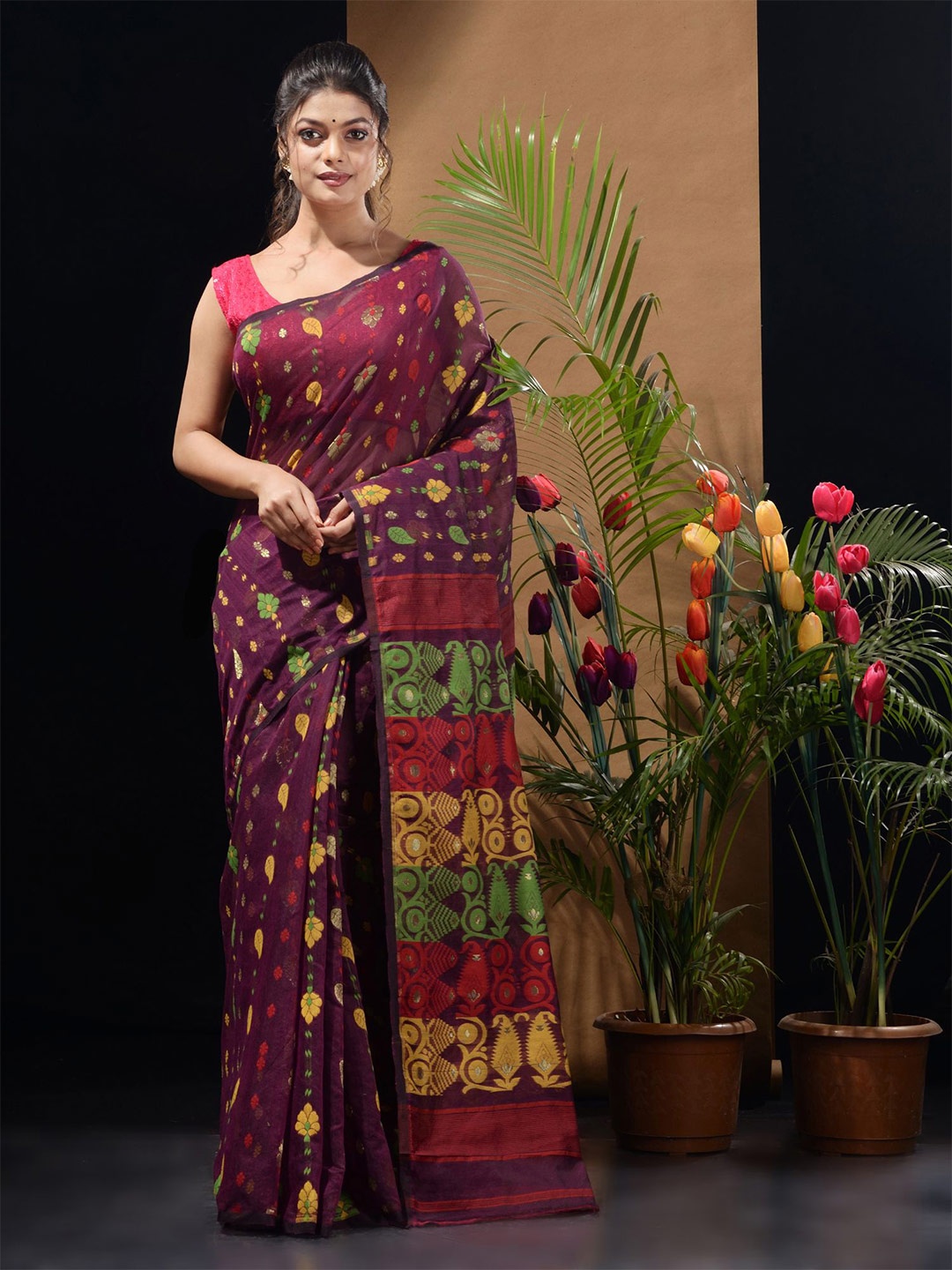 

Charukriti Ethnic Motifs Silk Cotton Jamdani Saree, Magenta