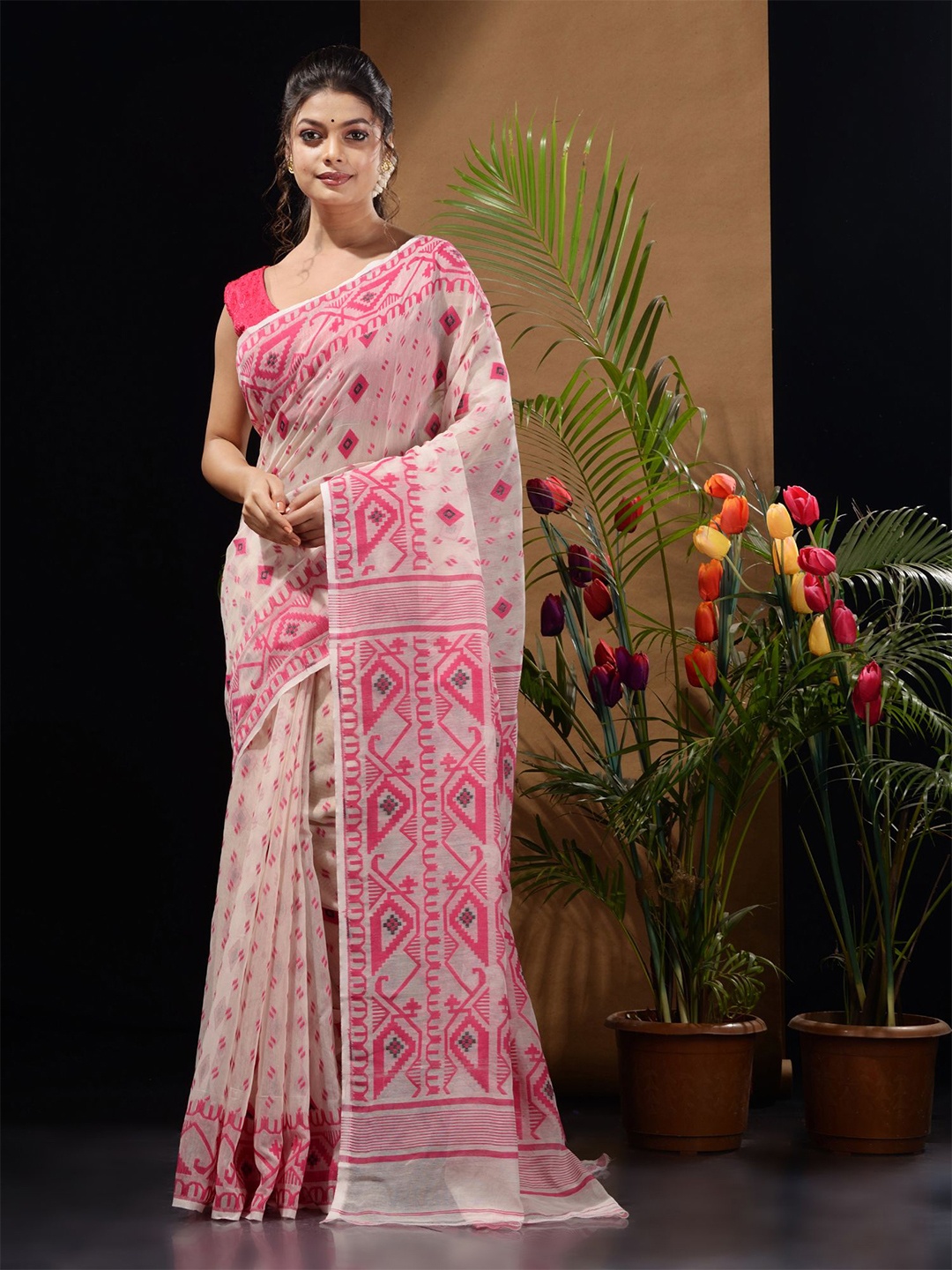 

Charukriti Ethnic Motifs Silk Cotton Jamdani Saree, Off white