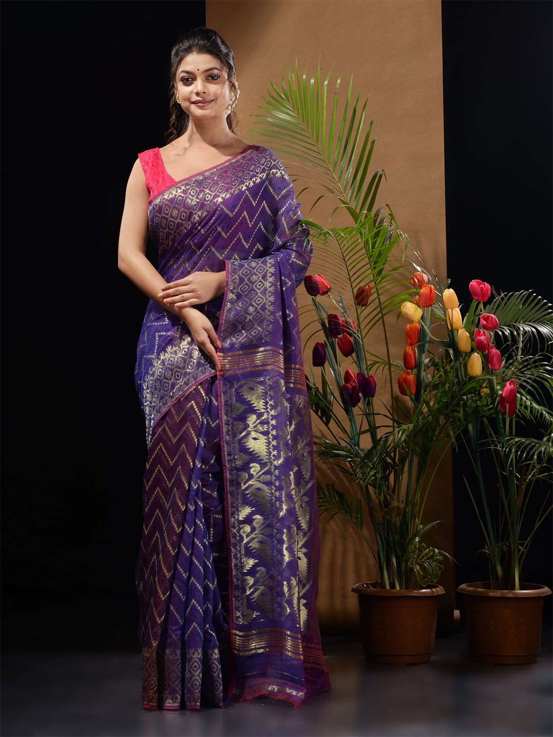 

Charukriti Striped Zari Silk Cotton Jamdani Saree, Violet