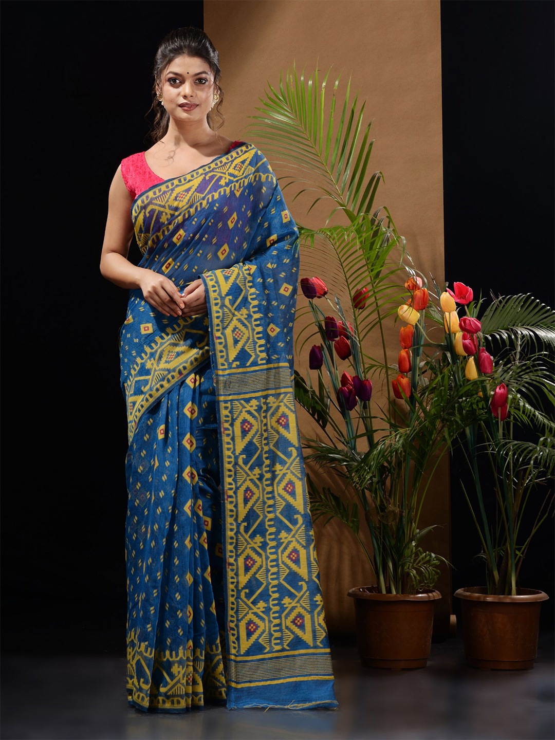 

Charukriti Ethnic Motifs Silk Cotton Jamdani Saree, Blue