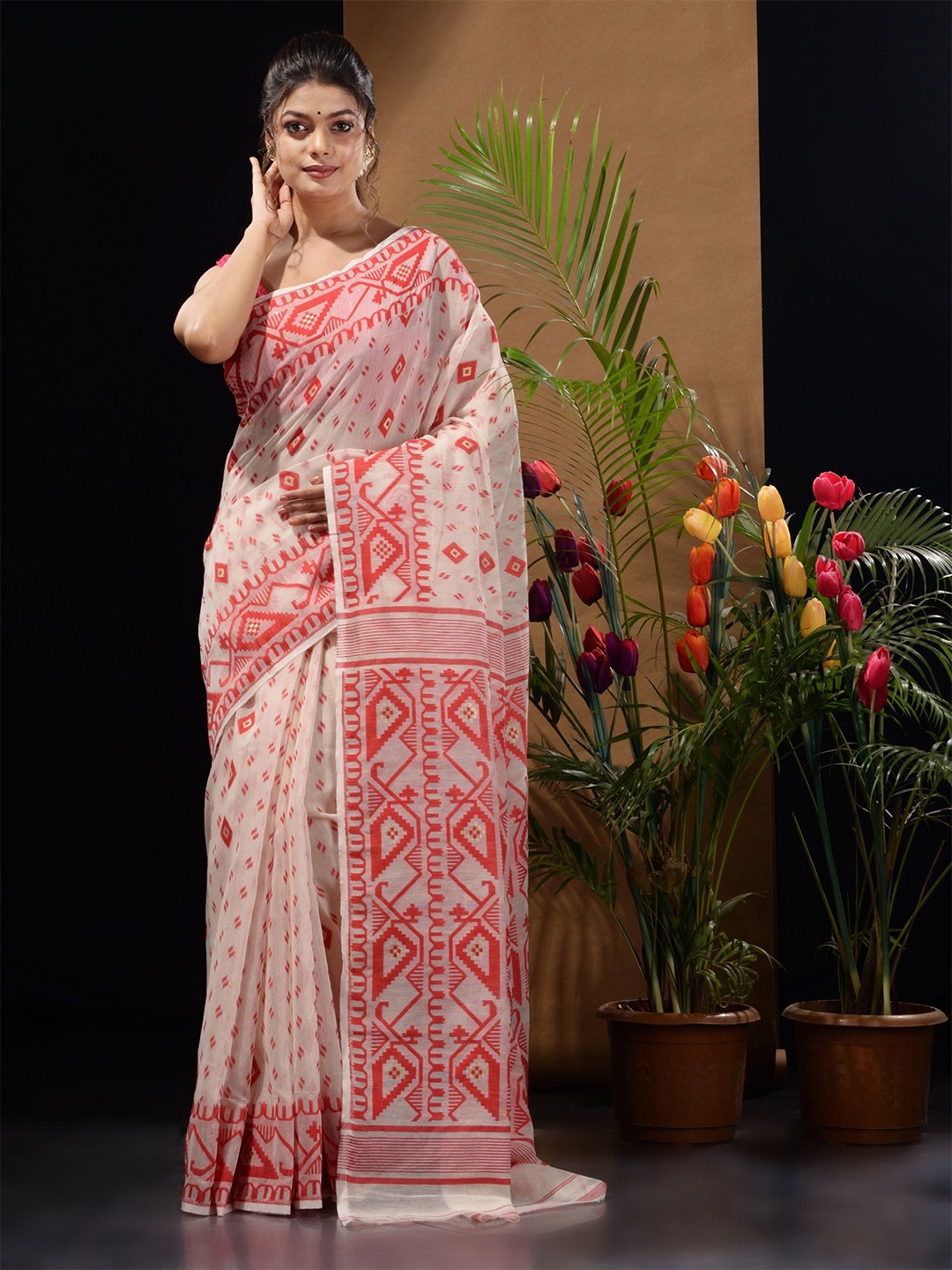

Charukriti Zari Silk Cotton Jamdani Saree, White