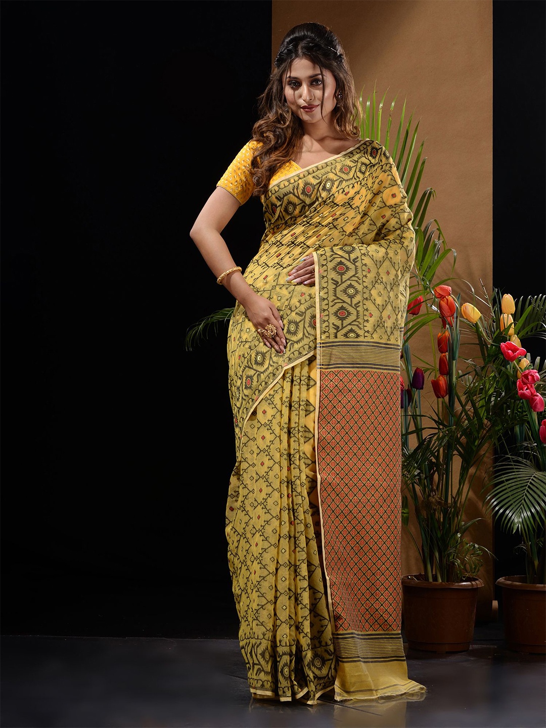 

Charukriti Silk Cotton Jamdani Saree, Yellow