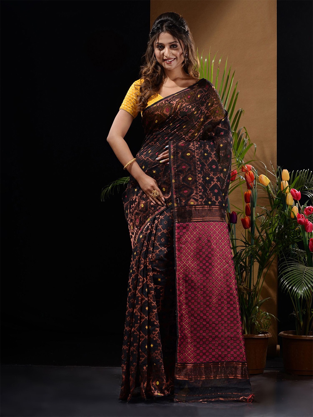 

Charukriti Silk Cotton Jamdani Saree, Black