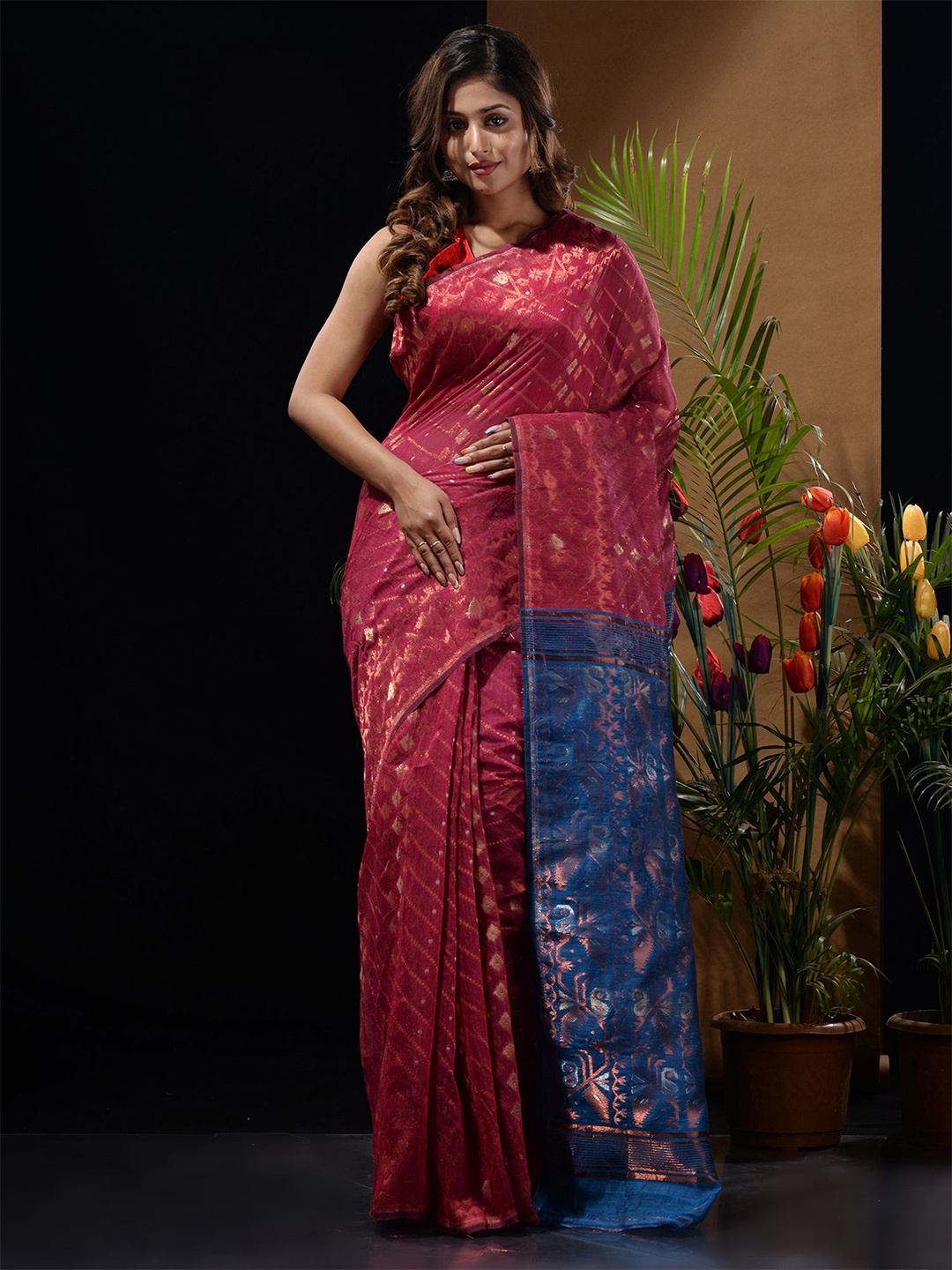 

Charukriti Fuchsia & Blue Ethnic Motifs Silk Cotton Jamdani Saree