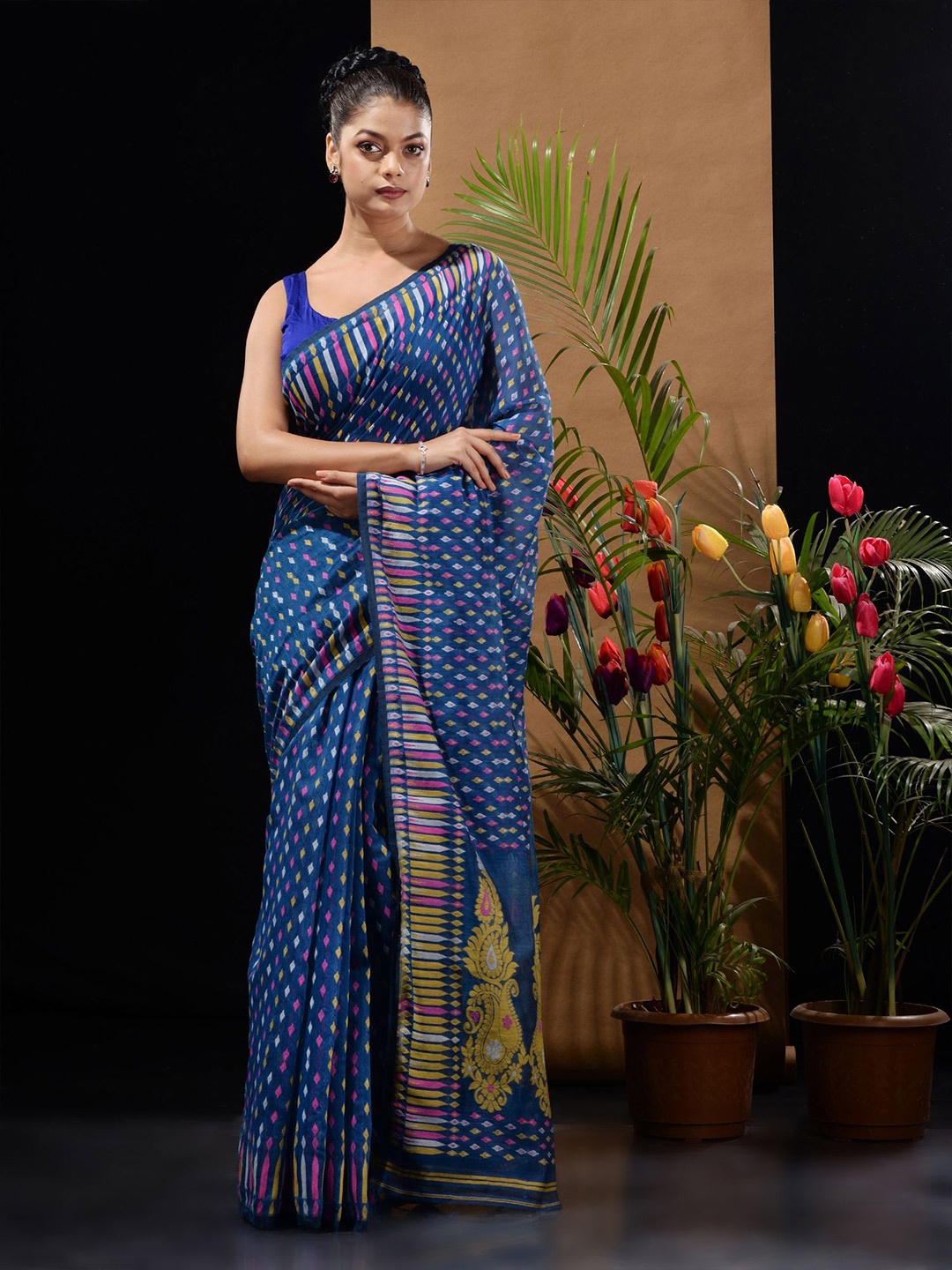 

Charukriti Woven Design Silk Cotton Jamdani Saree, Blue