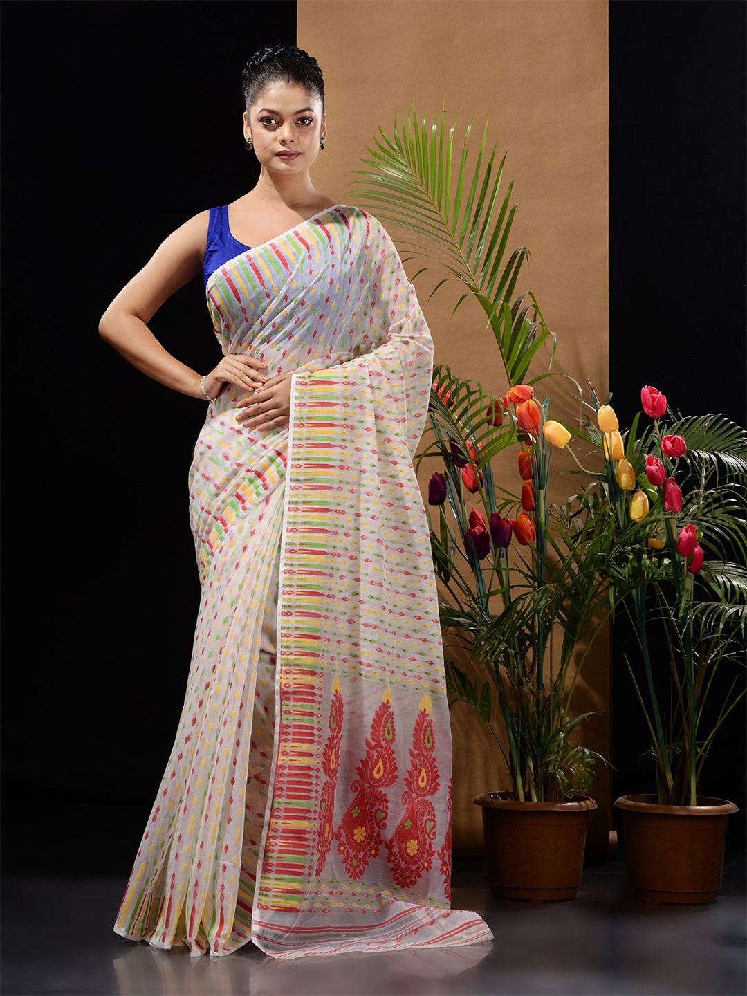 

Charukriti Woven Design Silk Cotton Jamdani Saree, White