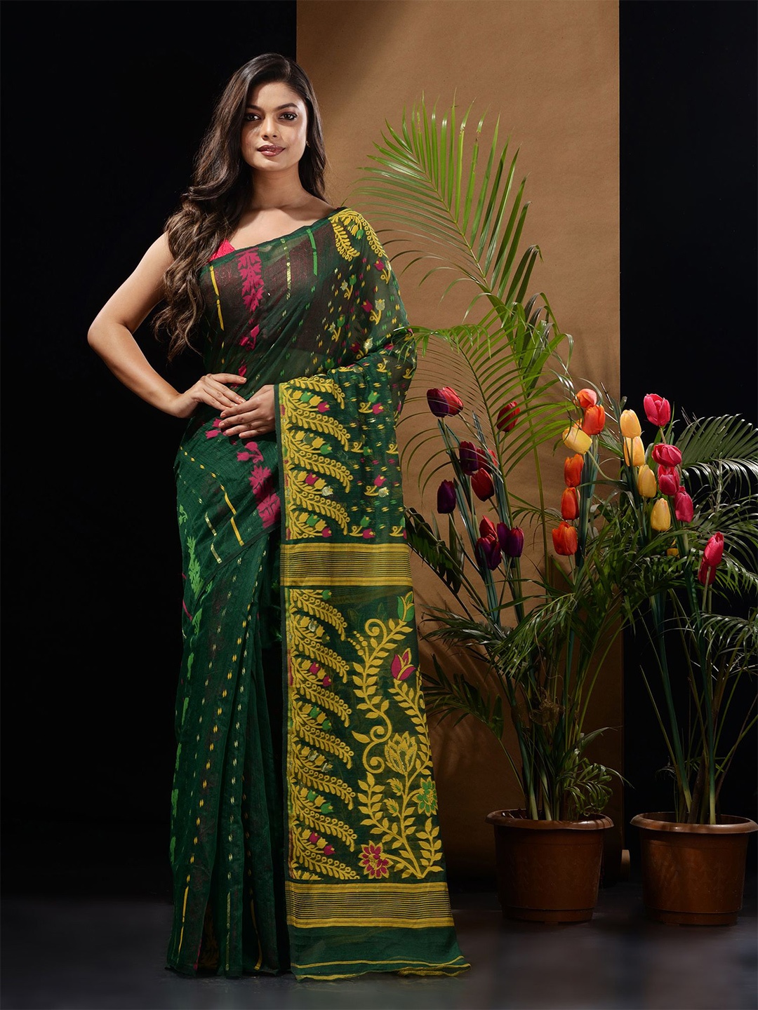 

Charukriti Floral Silk Cotton Jamdani Saree, Green