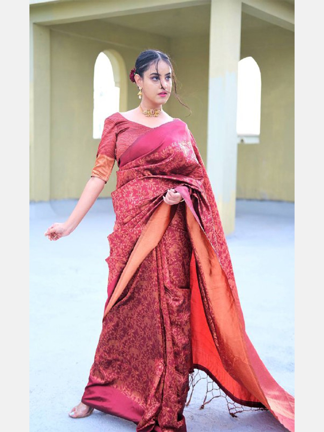 

TIEXA Ethnic Motifs Zari Pure Silk Banarasi Saree, Maroon