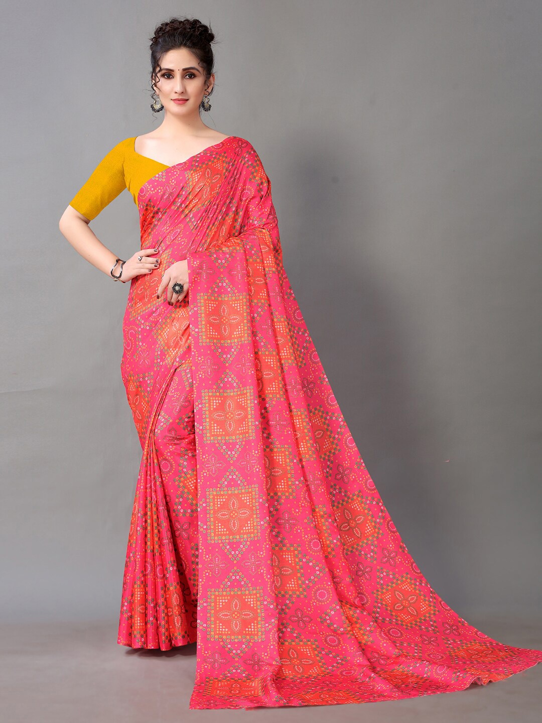 

HRITIKA Bandhani Printed Saree, Peach
