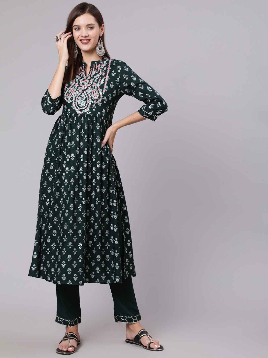 

KIMAYRA Floral Printed Pleated Gotta Patti Kurta with Trousers, Green