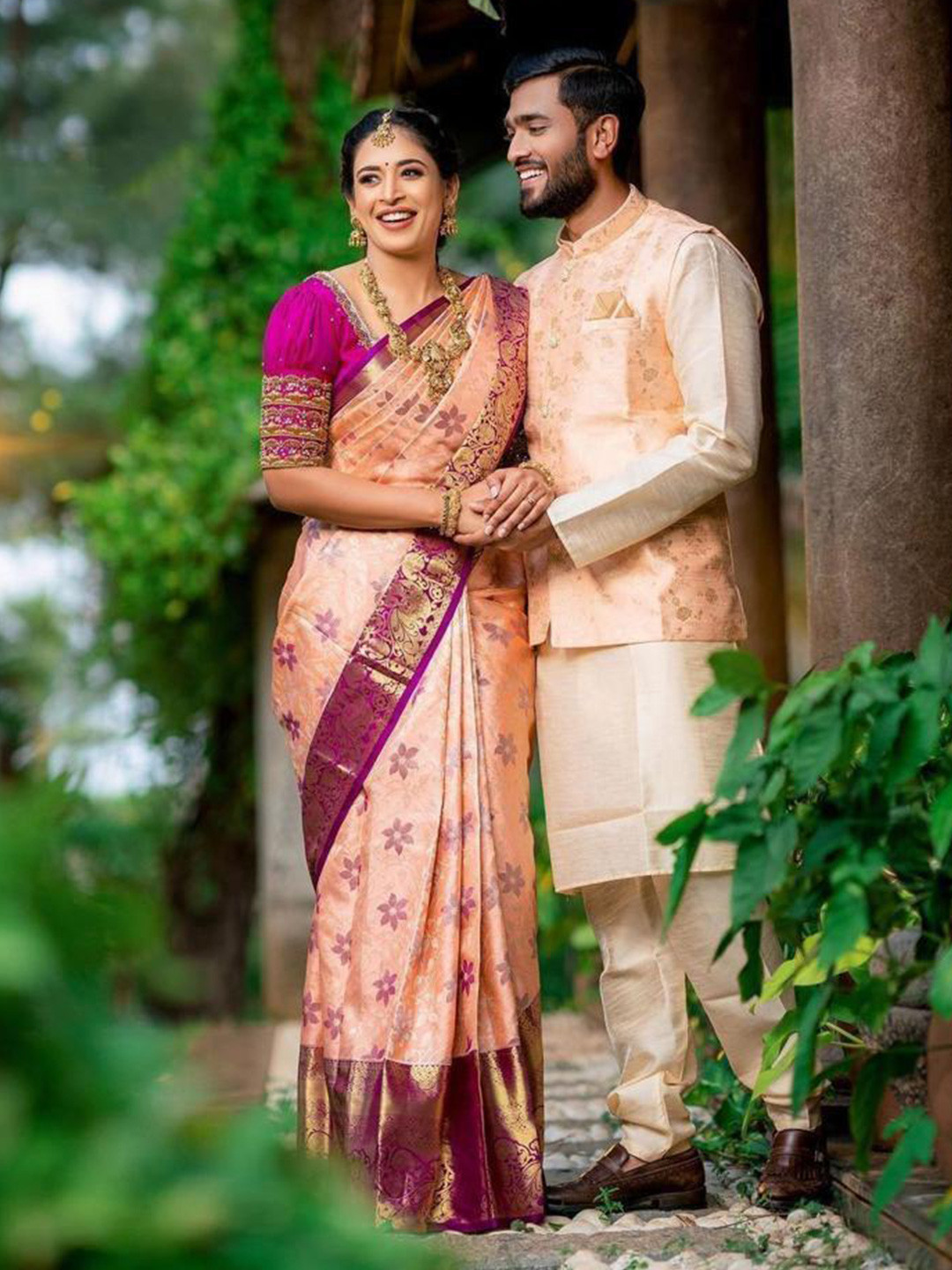 

BESUCHER Ethnic Motifs Zari Silk Blend Fusion Kanjeevaram Saree, Peach