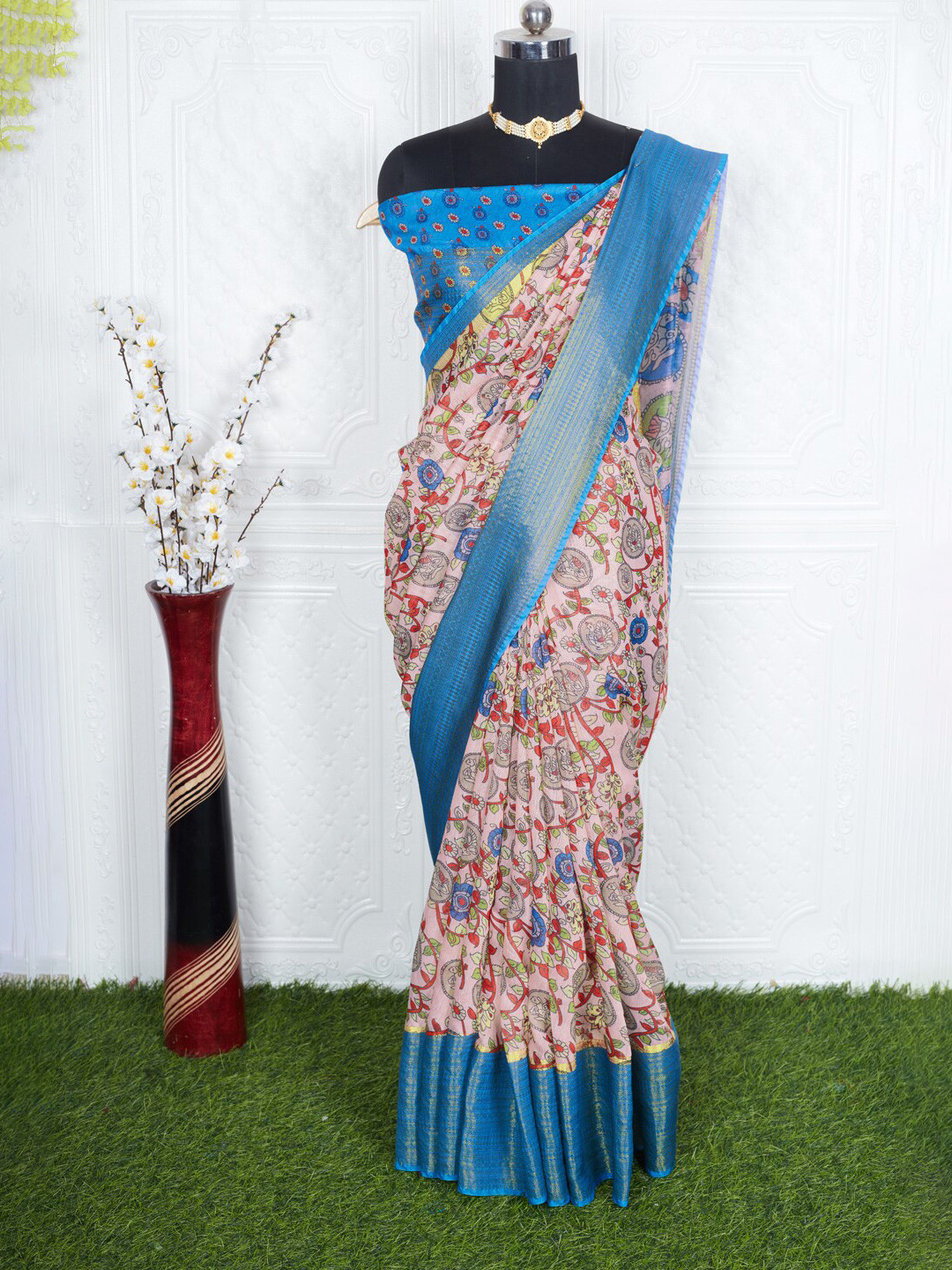 

BESUCHER Ethnic Motifs Silk Cotton Fusion Banarasi Saree, Cream