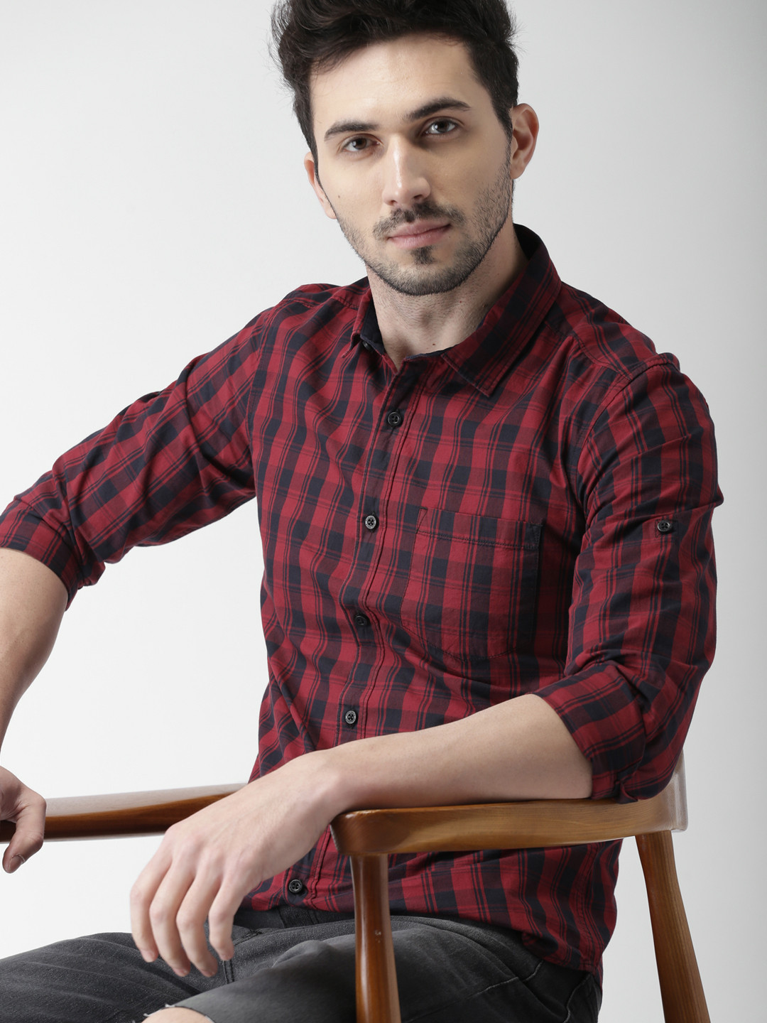 

HIGHLANDER Men Navy & Red Slim Fit Checked Casual Shirt, Navy blue