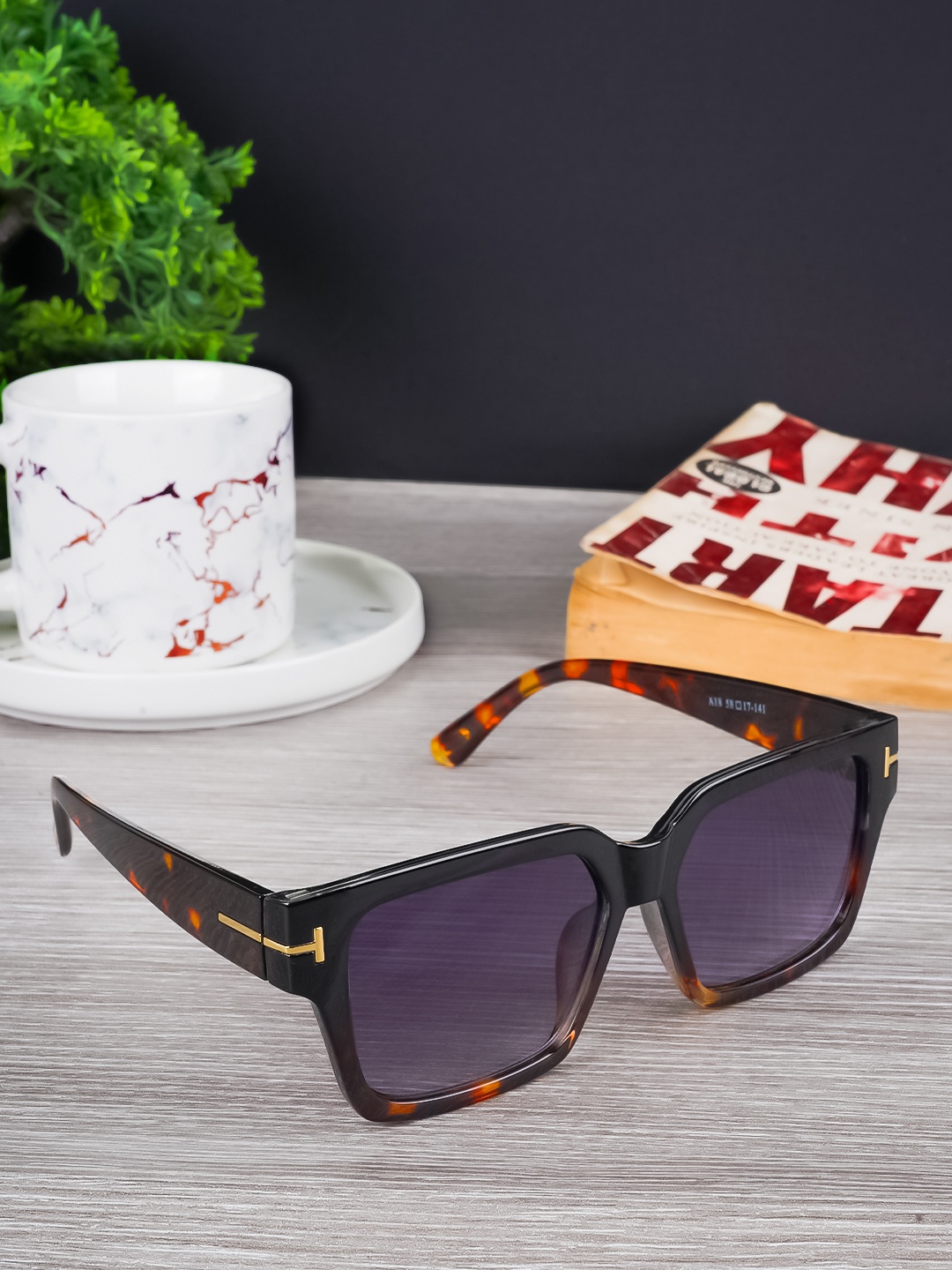

Voyage Unisex Wayfarer Sunglasses with UV Protected Lens, Black