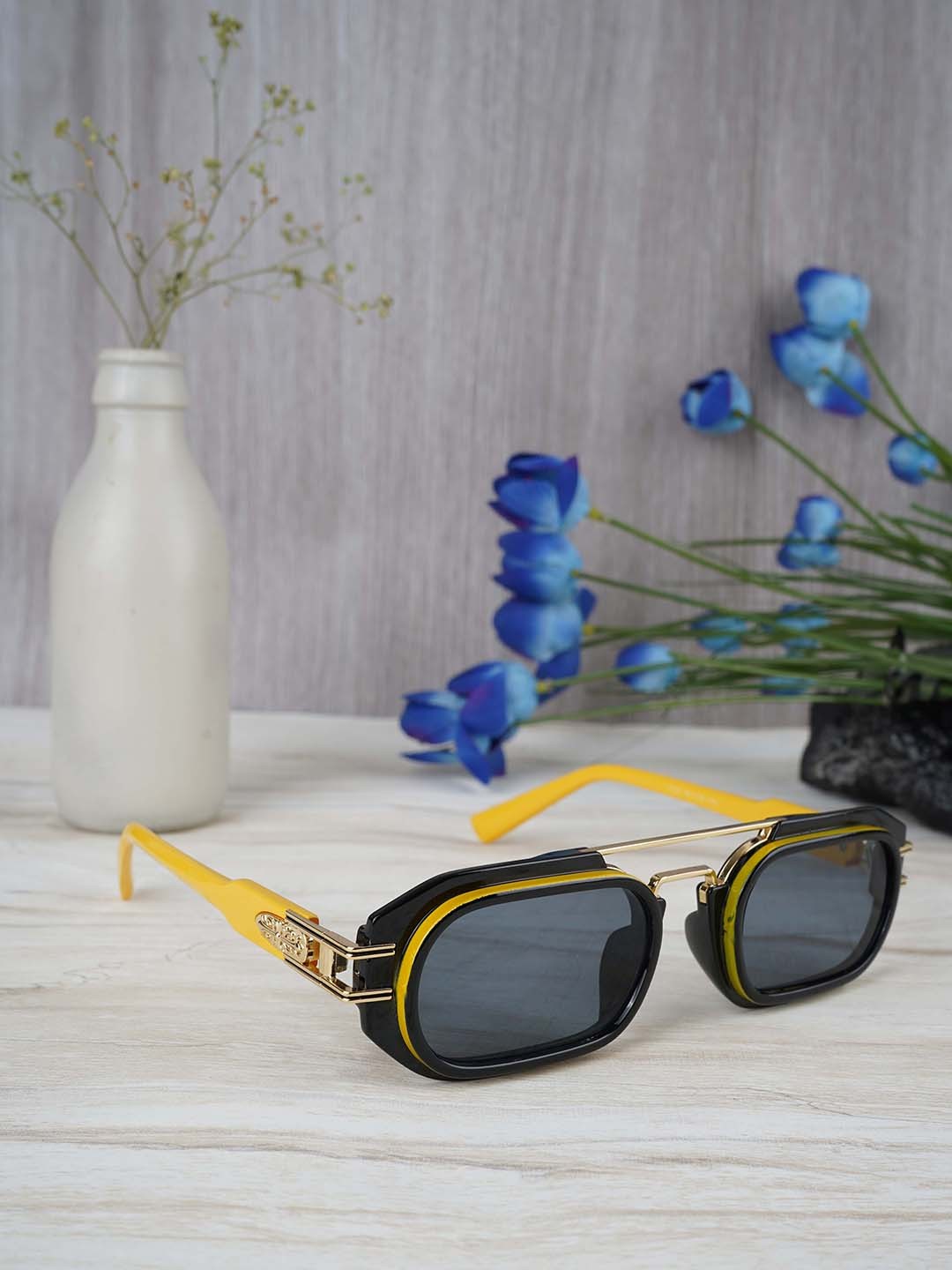 

Voyage Unisex Lens & Yellow Sunglasses with UV Protected Lens, Black