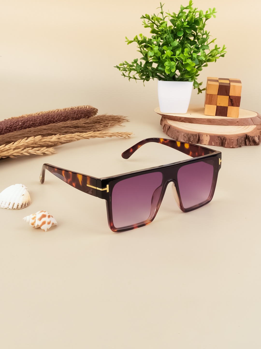 

Voyage Unisex Wayfarer Sunglasses with UV Protected Lens, Grey