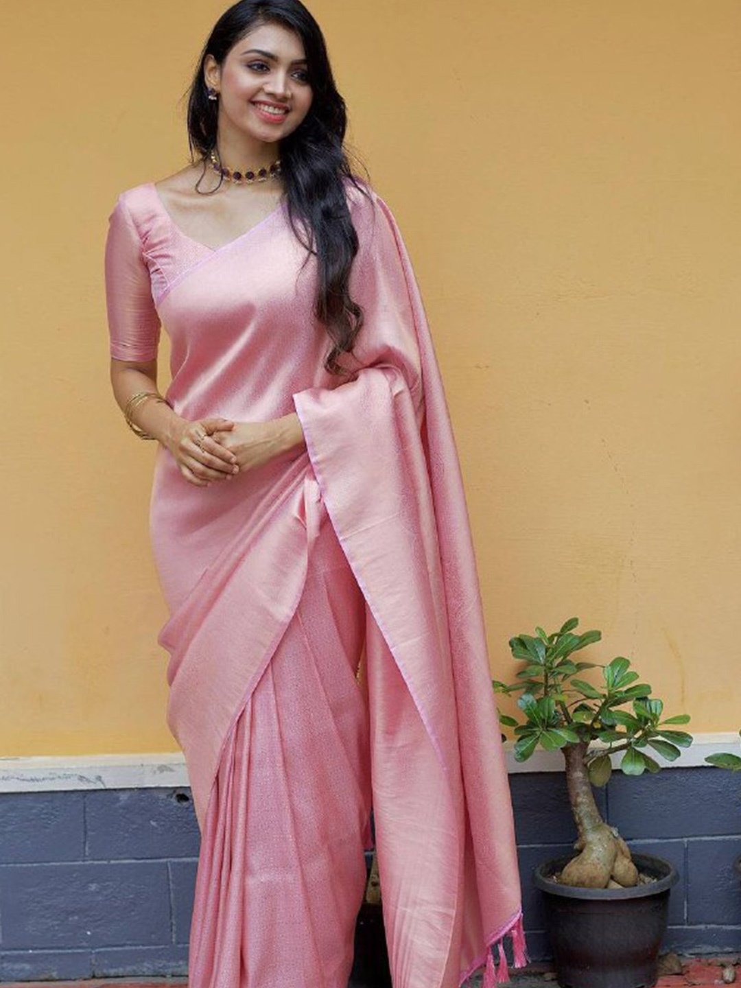 

TIEXA Ethnic Motifs Zari Pure Silk Banarasi Saree, Pink