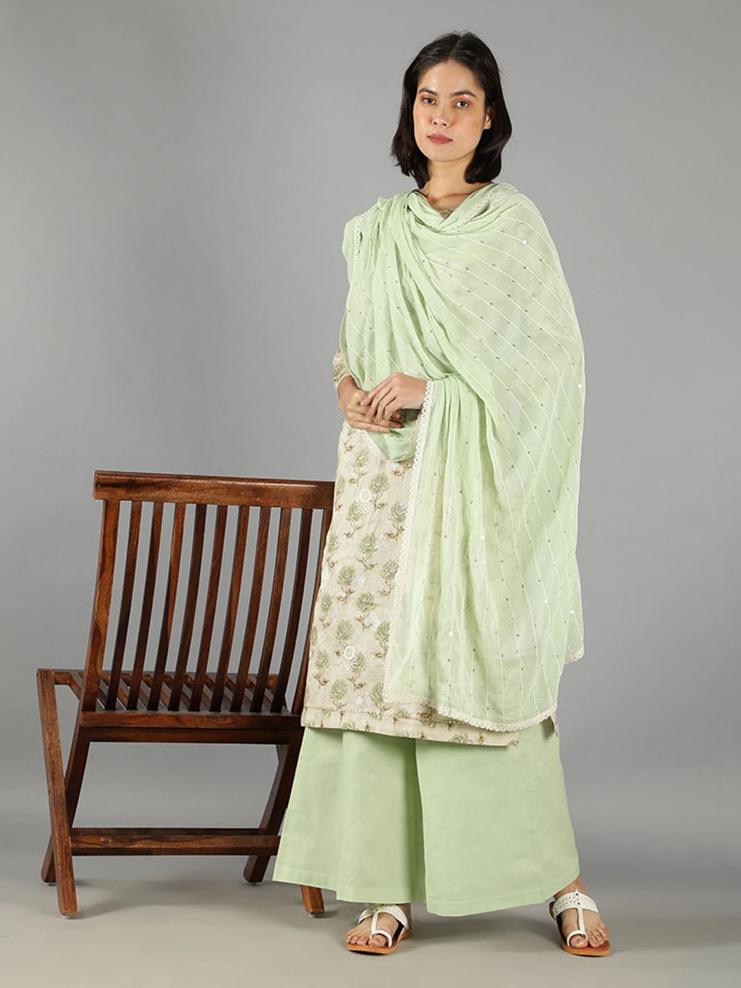 BARARA ETHNIC Women Floral Printed Thread Work Pure Cotton Kurta with Palazzos & Dupatta, Green