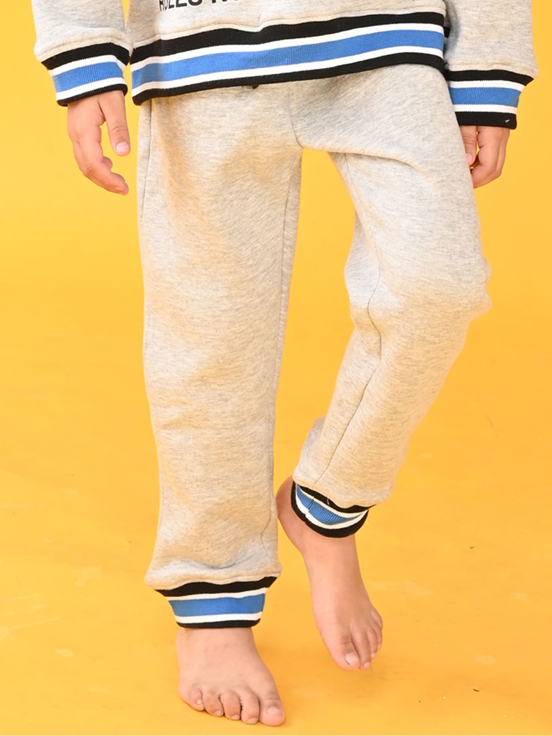 

Anthrilo Boys Grey Relaxed High-Rise Easy Wash Fleece Joggers