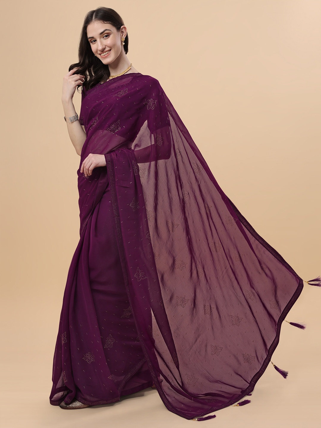 

Vaidehi Fashion Embellished Beads and Stones Pure Silk Saree, Purple
