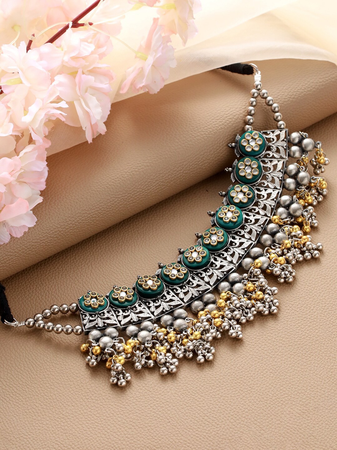 

Jazz and Sizzle Green & Silver-Toned German Silver Silver-Plated Oxidised Necklace