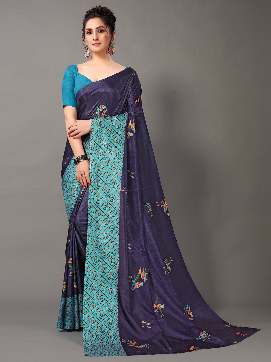 

HRITIKA Printed Floral Saree, Navy blue