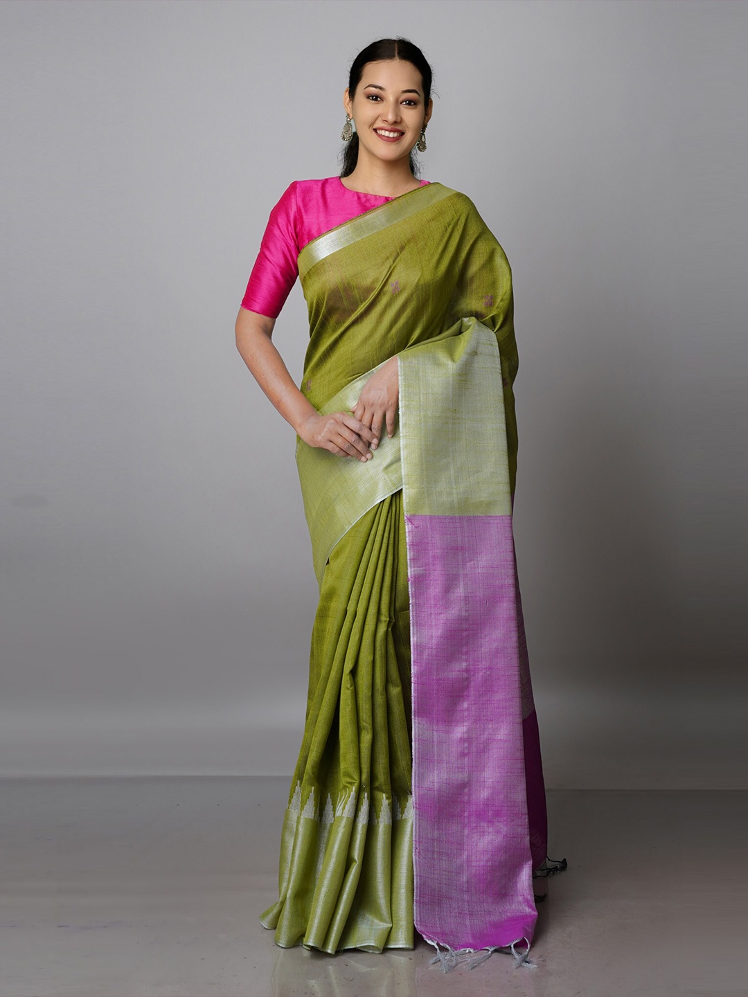 

Unnati Silks Zari Silk Blend Jamdani Saree, Green