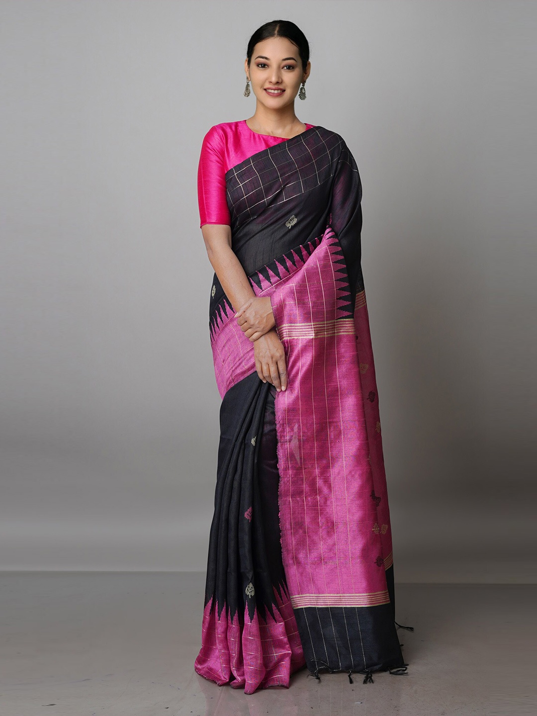 

Unnati Silks Woven Design Zari Silk Blend Jamdani Saree, Black