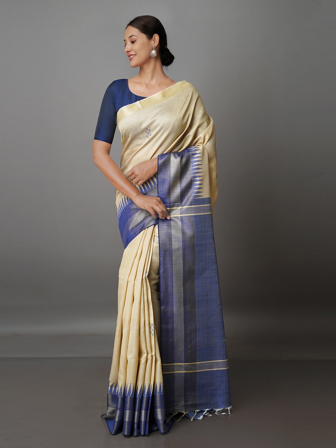 

Unnati Silks Woven Design Zari Silk Blend Ready to Wear Jamdani Saree, Cream