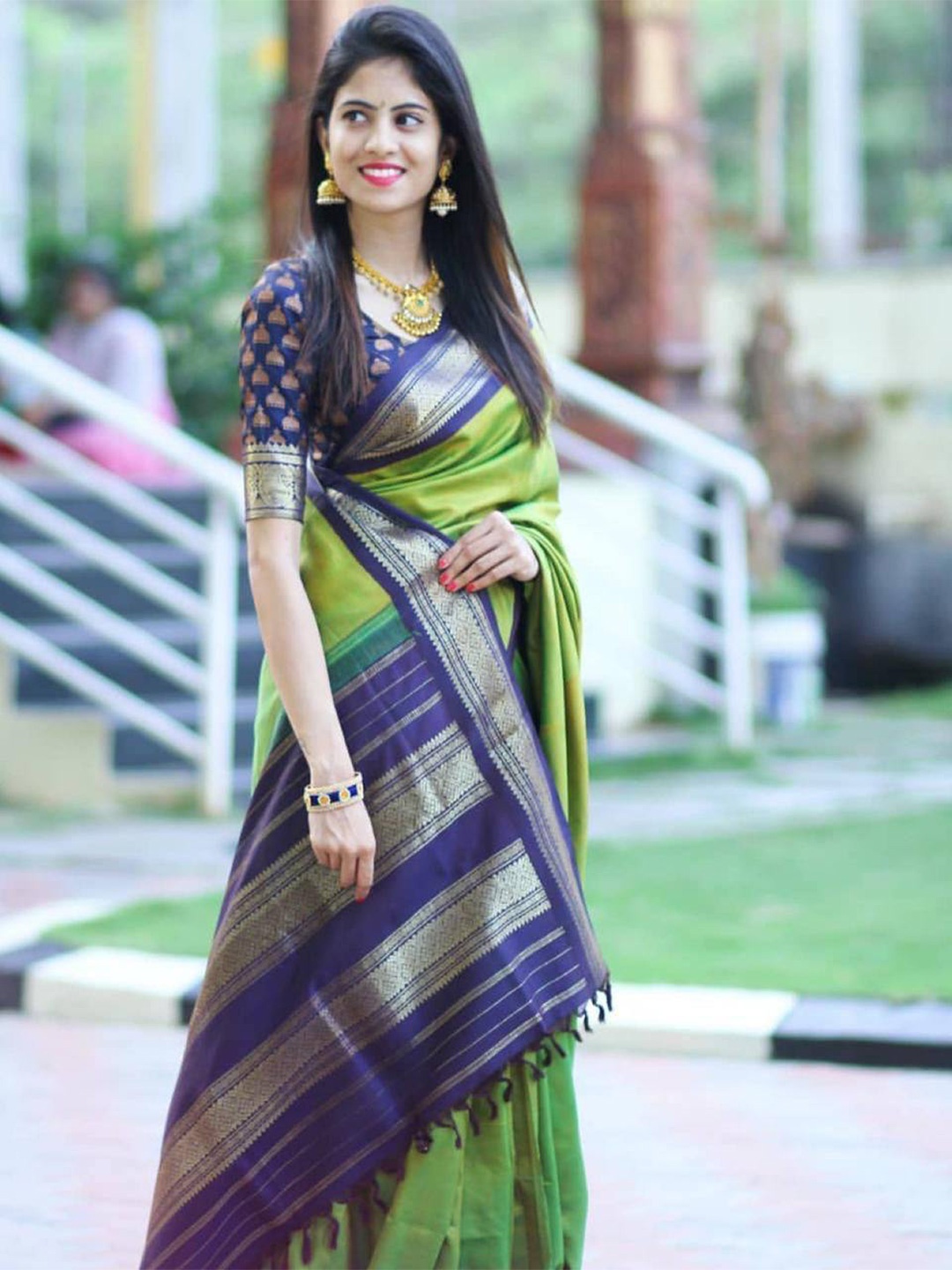

TIEXA Ethnic Motifs Zari Pure Silk Banarasi Saree, Green