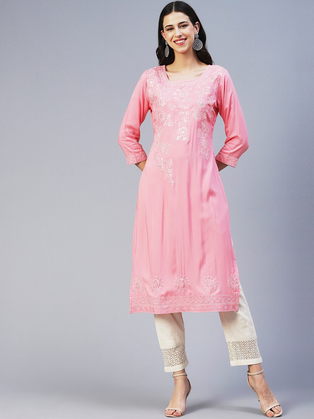 

FASHOR Women Ethnic Motifs Embroidered Thread Work Kurta, Pink