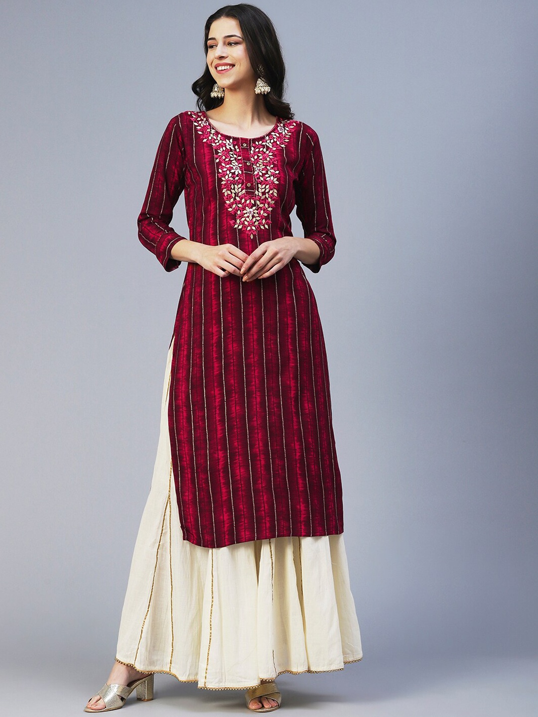 

FASHOR Floral Embroidered & Stripes Printed Straight Fit Kurta, Burgundy