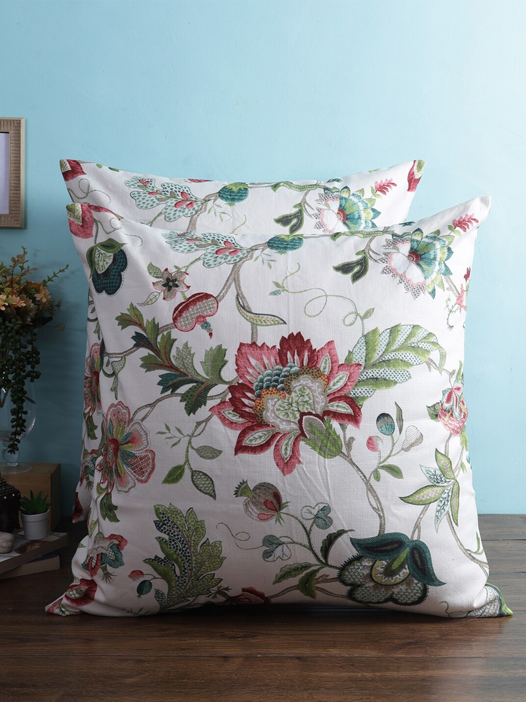 

HOME AFFAIRS White & Green Set of 2 Floral Printed Pure Cotton Square Cushion Covers