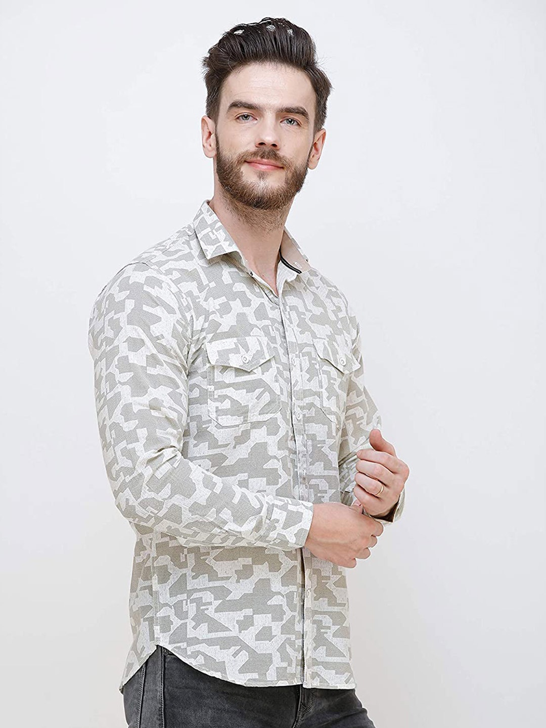 

COLVYNHARRIS JEANS Men Slim Fit Geometric Printed Casual Shirt, Cream