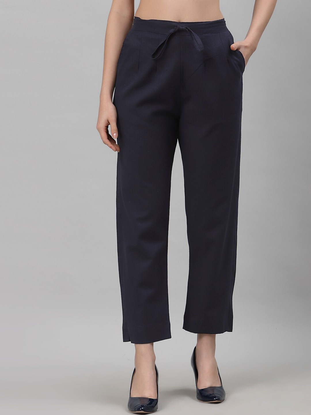 

NEUDIS Women Classic Cotton Trousers, Navy blue