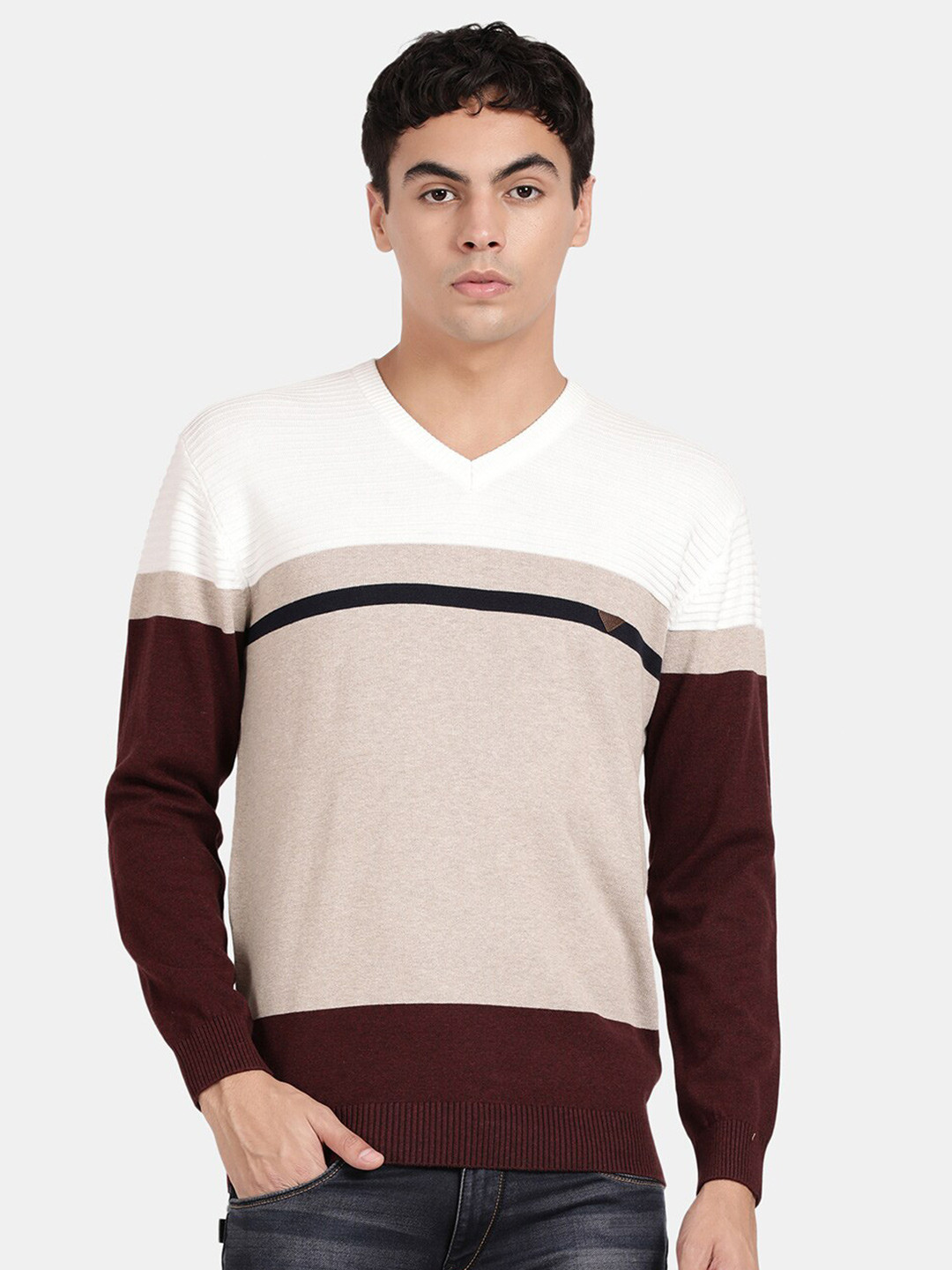 

t-base Men Colourblocked Pullover Cotton Sweater, Cream