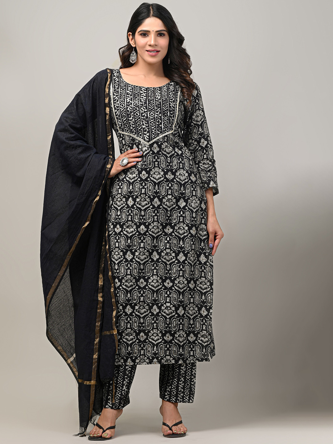 

DHRTI Women Back Floral Chanderi Silk Kurta with Trousers & With Dupatta, Black