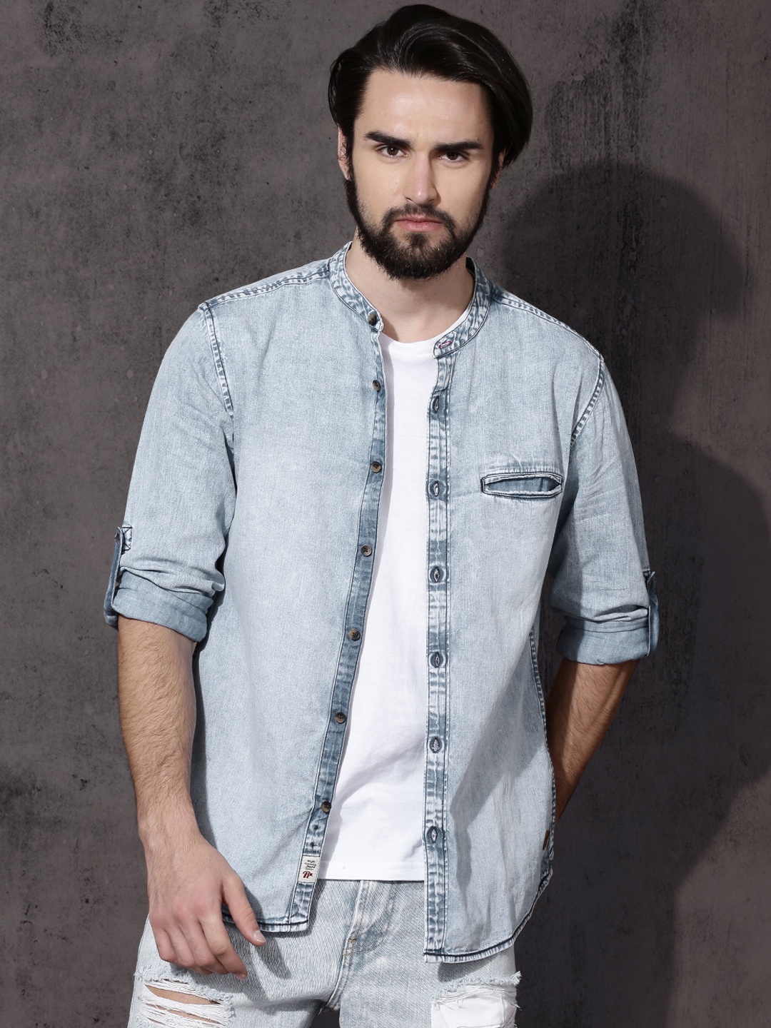 

Roadster Men Blue Regular Fit Faded Casual Shirt