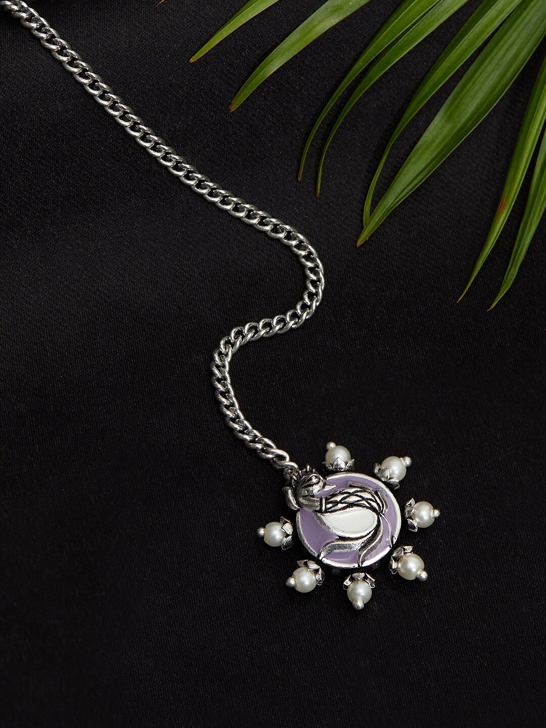 

Voylla Apsara Silver-Plated Faux Pearls Beaded Maangtika
