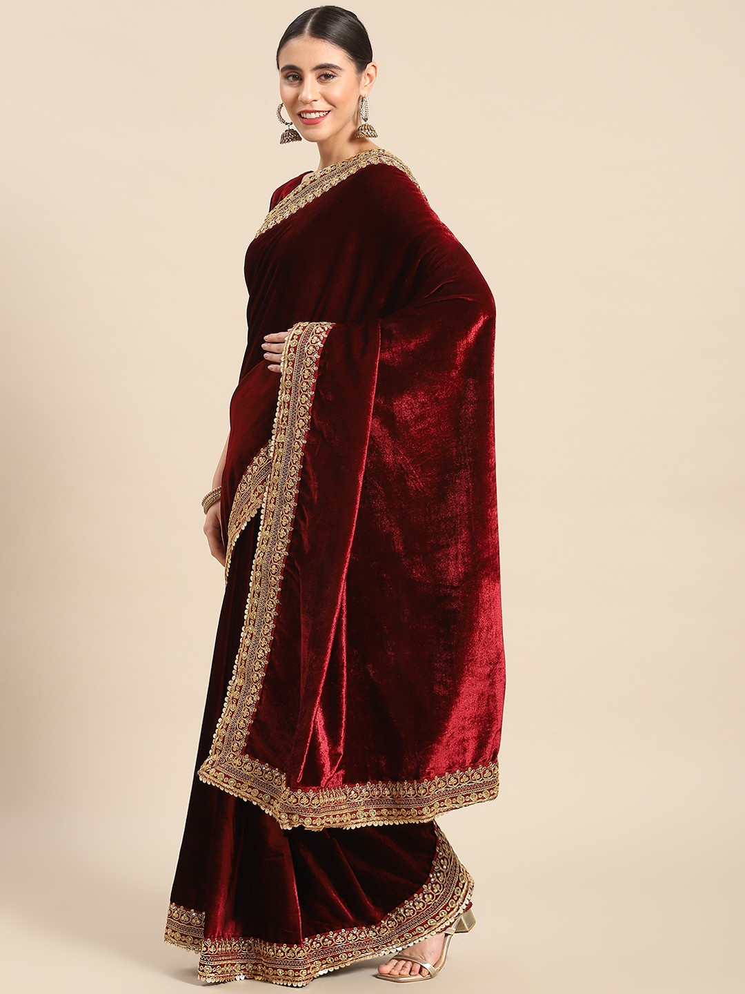 

Mitera Sequinned Velvet Saree, Maroon