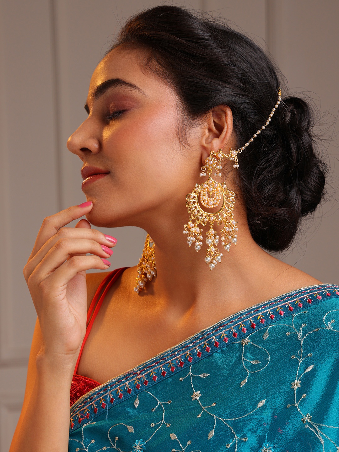 

PANASH Gold-Plated Classic Chandbalis