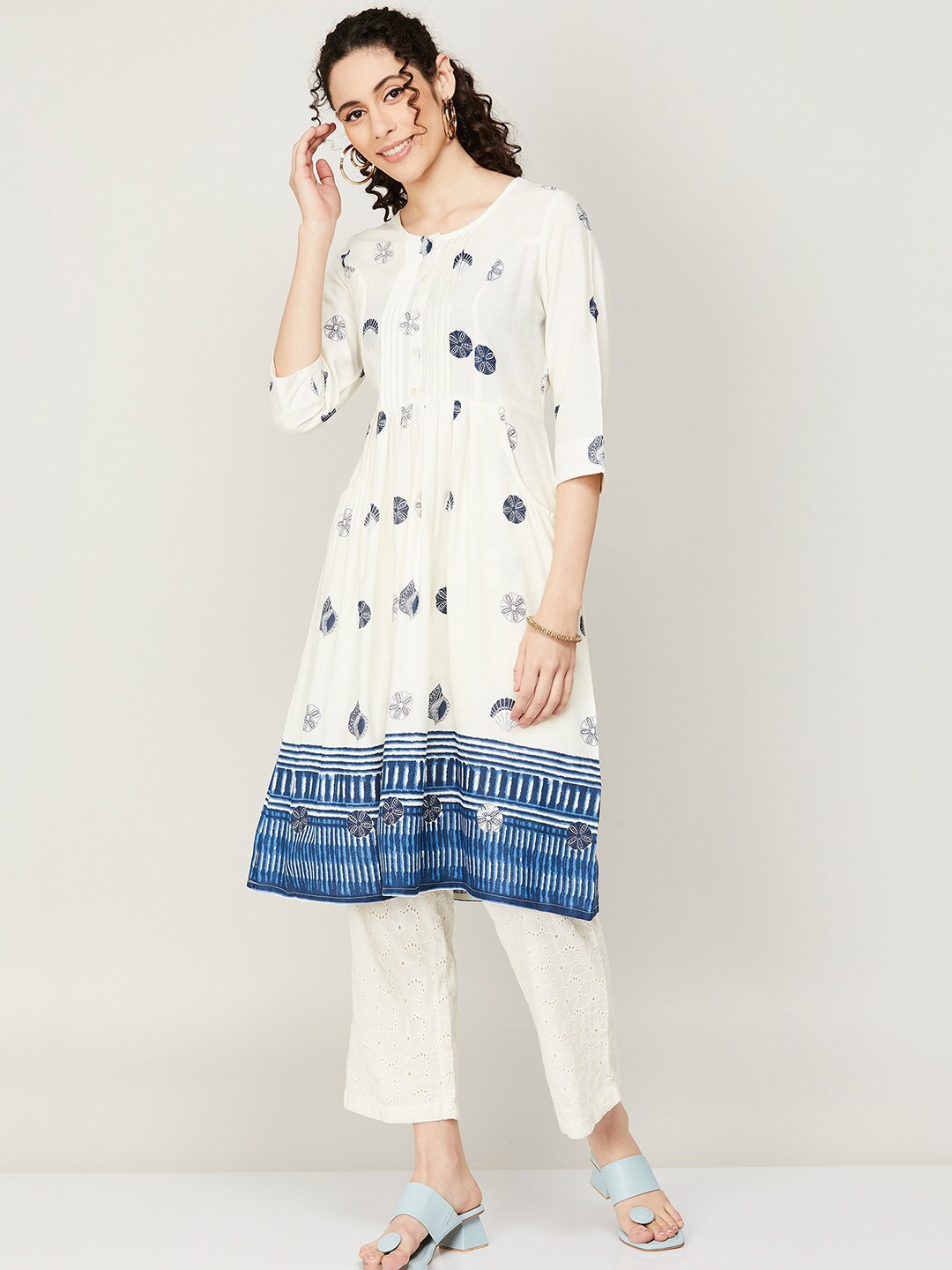

Colour Me by Melange Ethnic Motifs Printed Anarkali Kurta, Off white