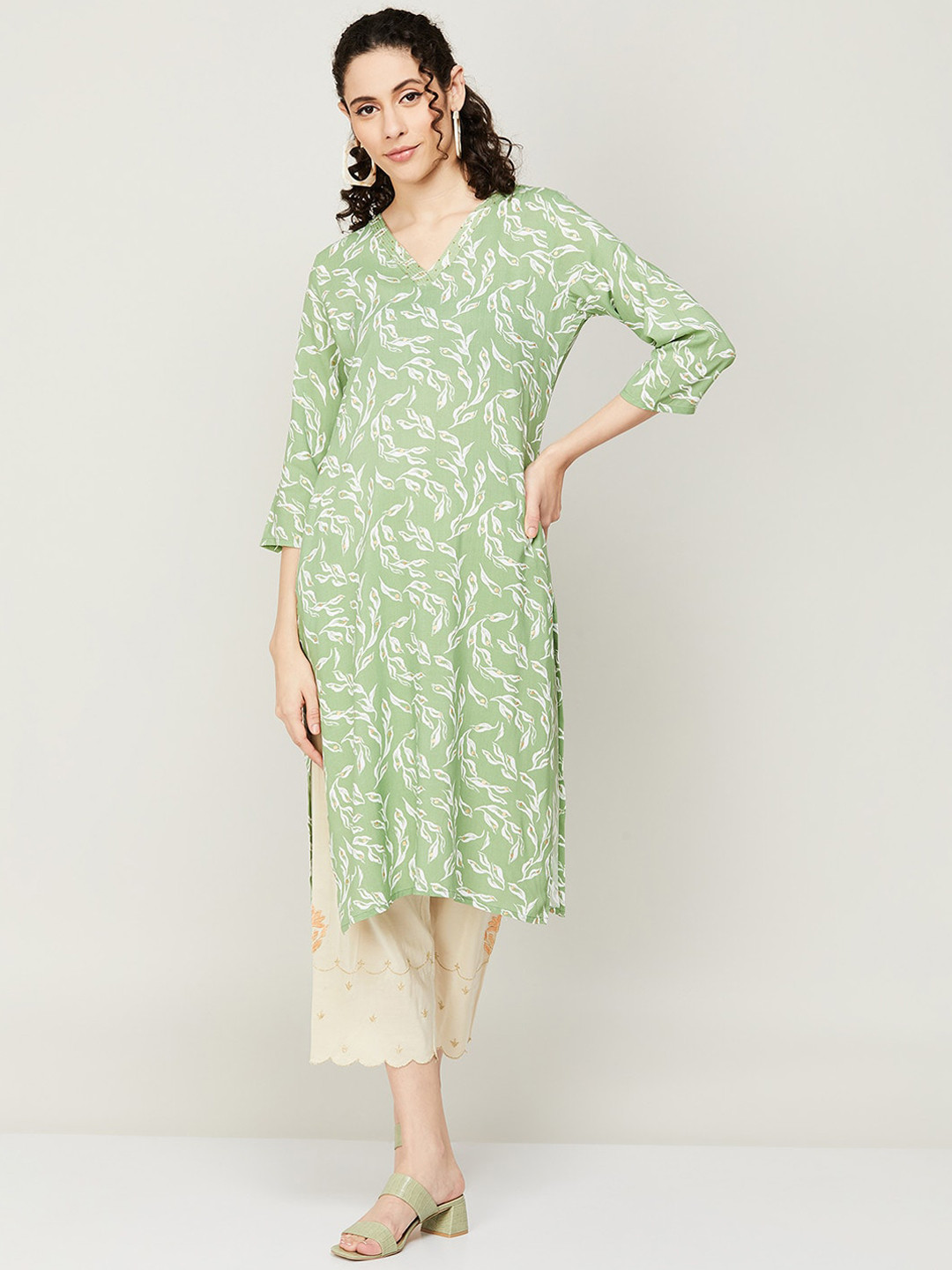 

Melange by Lifestyle Women Floral Printed Kurta, Green