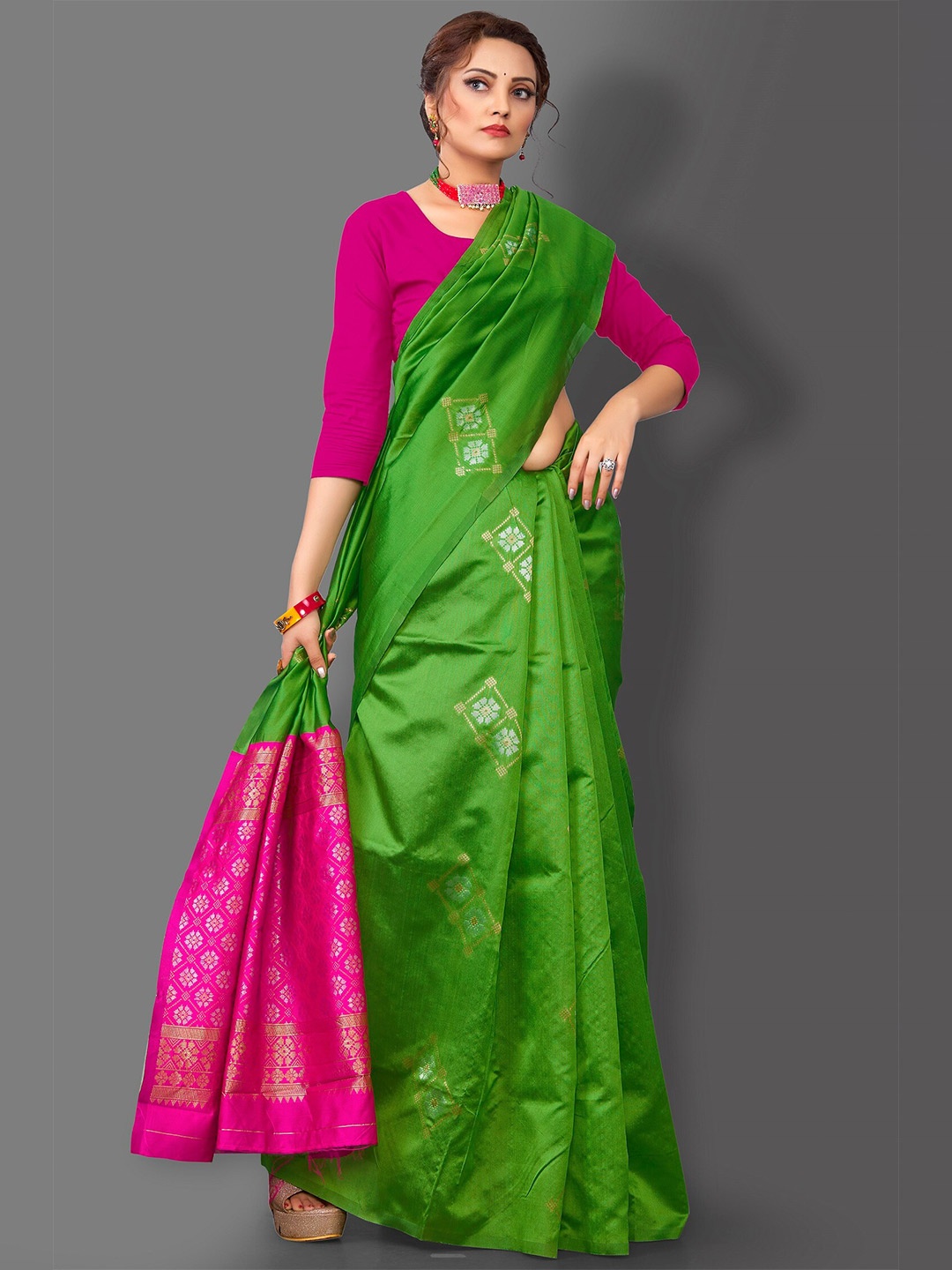 

Fashion Booms Woven Design Zari Silk Blend Banarasi Saree, Green