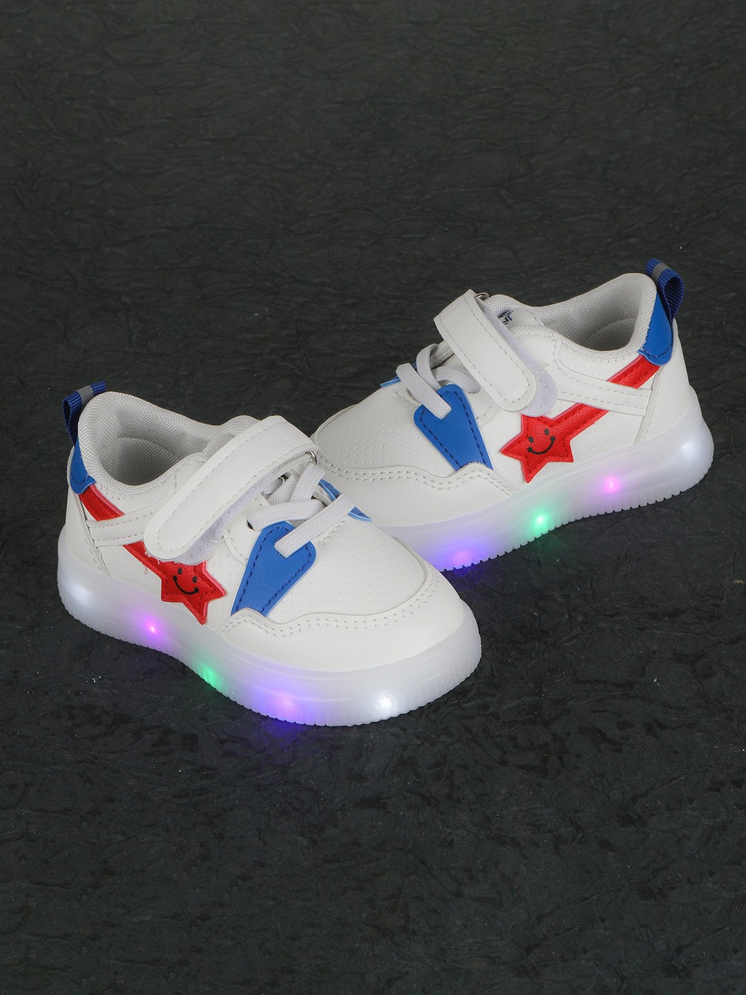 

FEETWELL SHOES Kids Colourblocked Sneakers, White