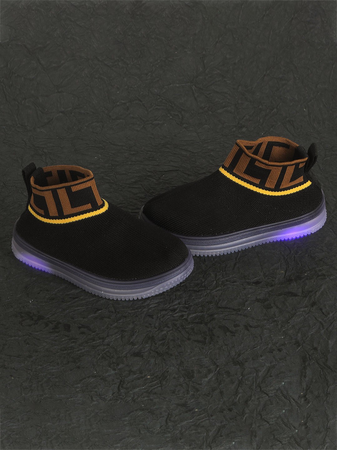 

FEETWELL SHOES Kids Printed LED Slip-On Sneakers, Black