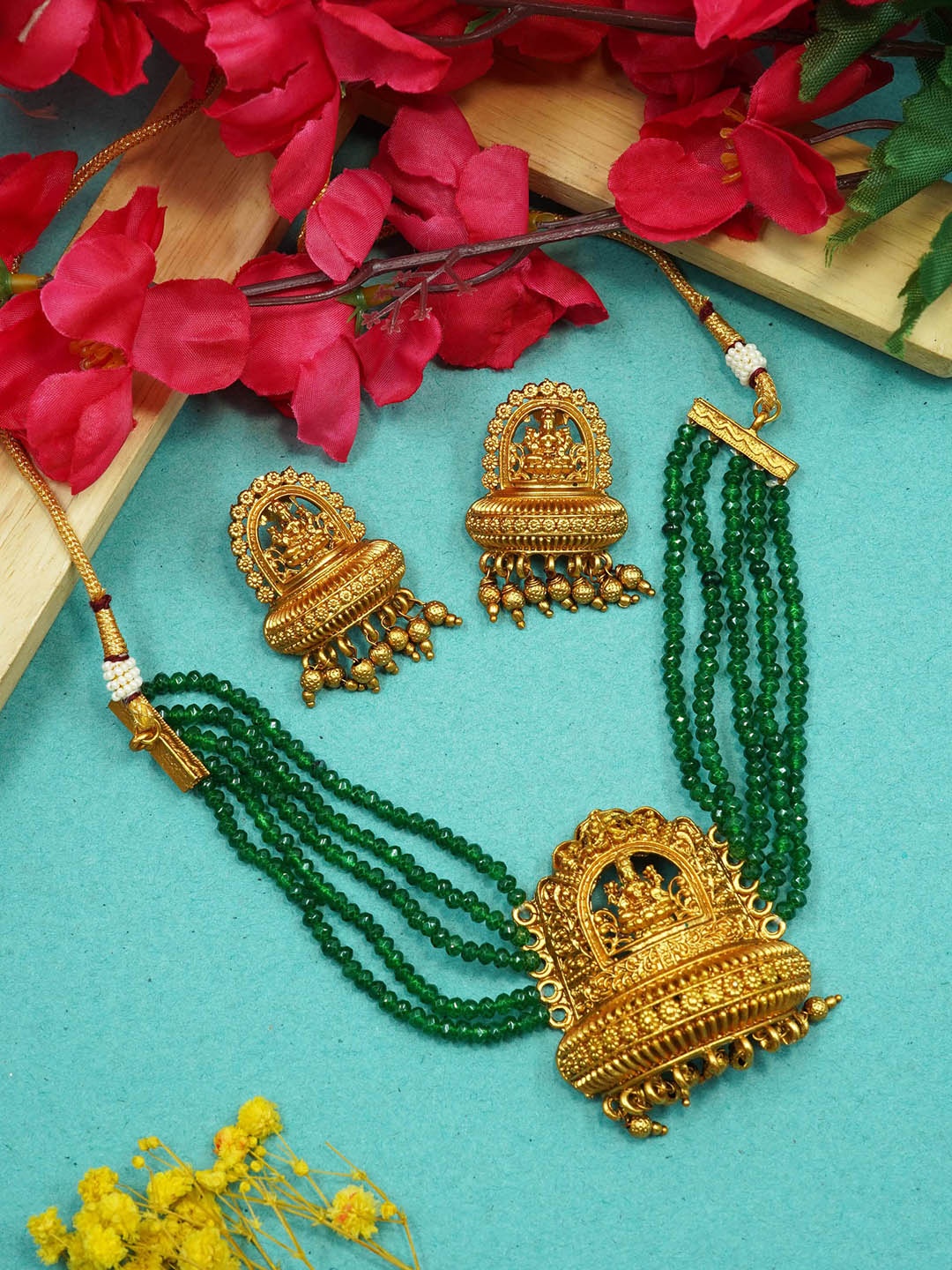 

GRIIHAM Gold Plated Laxmi Choker with Crystal mala Jewellery Set, Green